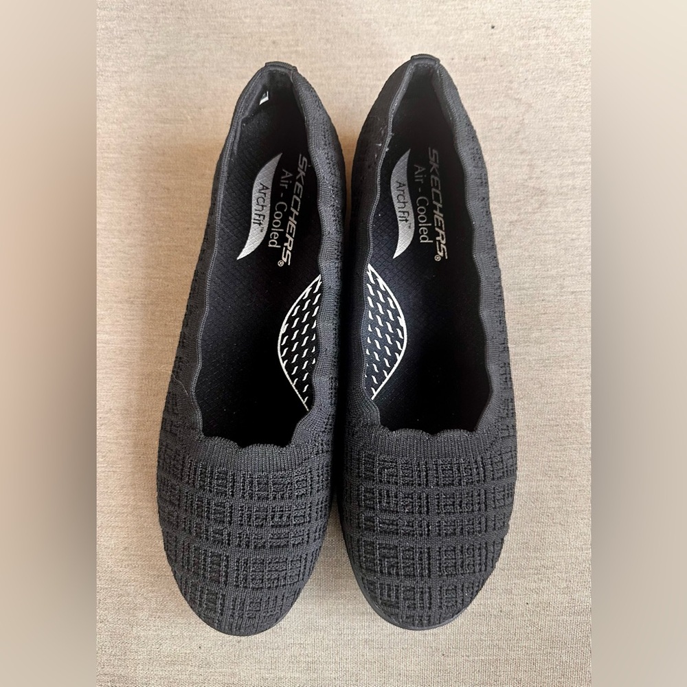 Cute and comfortable Arch Fit Cleo Wedge - Miss You. Brand new condition.